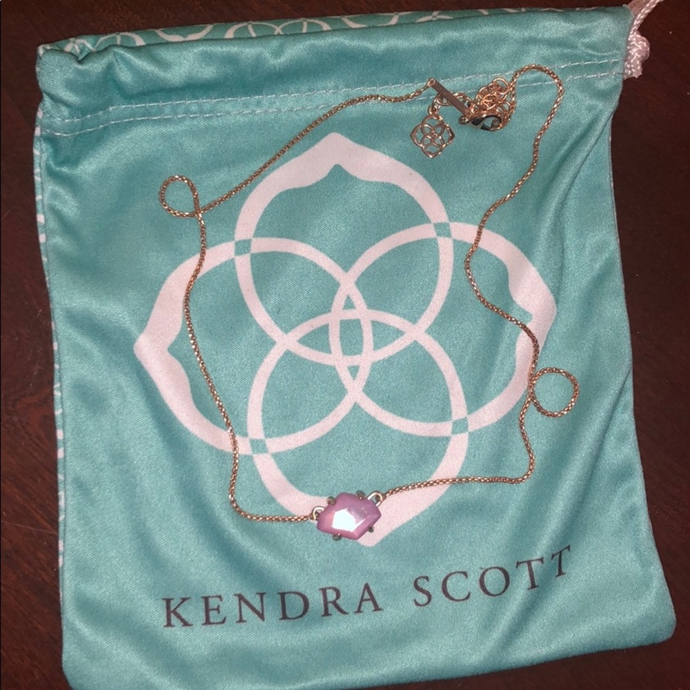 Kendra Scott Necklace